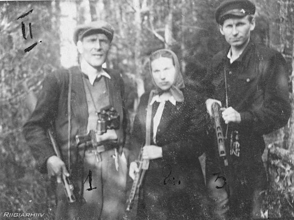 Vasakult: Milbert Pilv, Mahti-Maimu Saarniit, Endel Tikerpuu